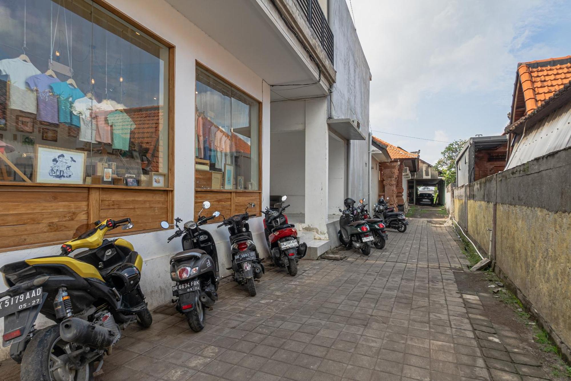 Azalea Homestay & Villa Canggu Zewnętrze zdjęcie